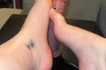 🦶🏻🦶🏻