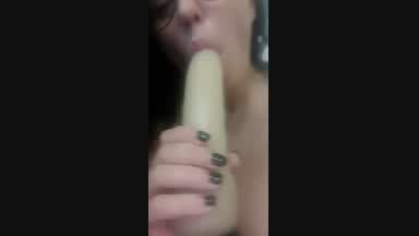 eva — suck dildo