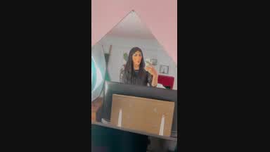 I feel very pretty here