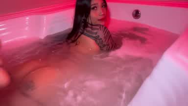 I'm fucking my ASS on my Jacuzzi 🍑🫧