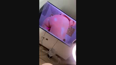 OILY ASS! 🍑