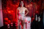SEXY CLOWN
