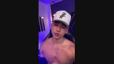 BOUNCING MY CHEST
