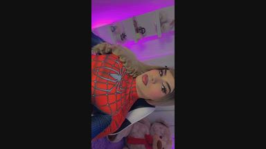 brianaander21 live Chaturbate webcam gallery thumbnail