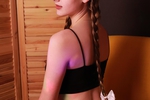 Me^-^