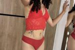 Do you like how this sexy girl looks in red?❤️🍒