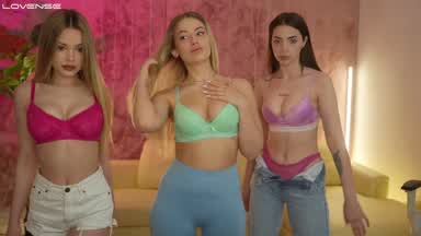 Lolla Kate Merry blow job tease, masturbating puss