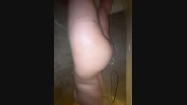 Nice, wet ass in the shower🤍🚿