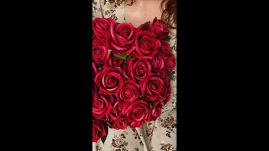 reneefoxy_ (gtm +2 3:00-10:45) mon tue wed sat sun — Is there enough romance for both of us?