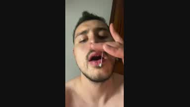 EATING AND PLAYING WITH MY CUM!