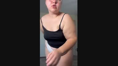 I SHOW MY SOFT BODY AND JUICE HOLES