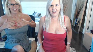 Bianca and Velvet Pussy Licking