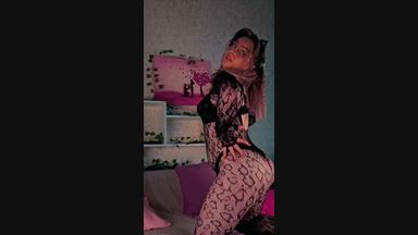 milly live Chaturbate webcam gallery thumbnail