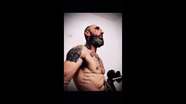 straightguy1981 live Chaturbate webcam gallery thumbnail