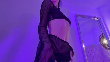 Cannes (Free): Sheer & Classy
