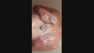 Cum take a peak at my beautiful titties 🥵🌶️