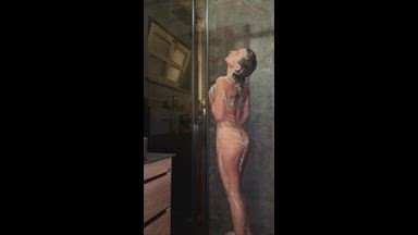 You will like shower with me