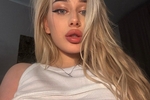 <3