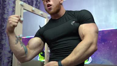 🖤Flex biceps t-shirt