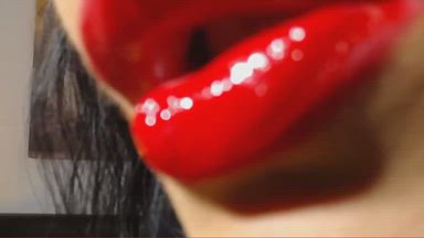 RED lips - 6:36 minutes