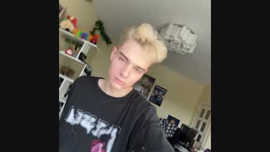 Blond & Chill