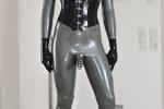 Grey rubberdoll with contrast boobs