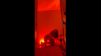 Seduce in red, slow moves 🔥💖