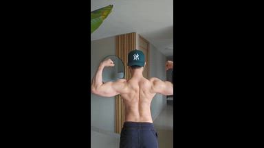 Paul muscle show
