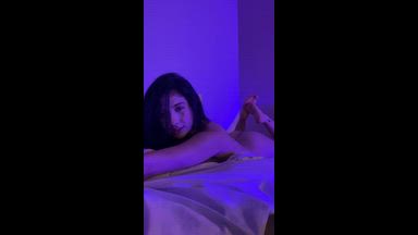 Naked and horny 💜🔥