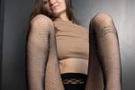 feet in socks\tights