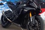 YAMAHA R1