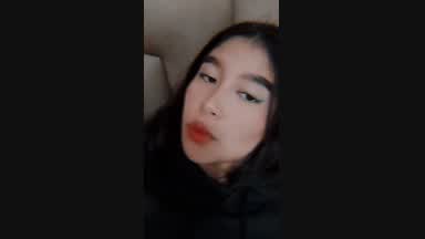 kisses