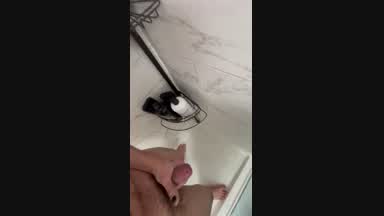 Shower bust