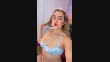 Your queen 👑