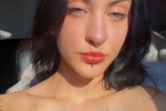 <3