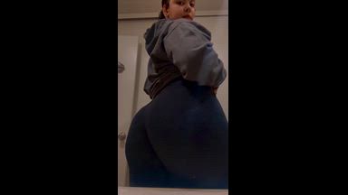 🍑🖤