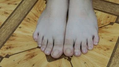 toes