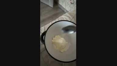 NOM NOM
