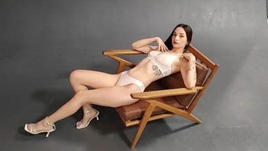jessicabreez โ touch me