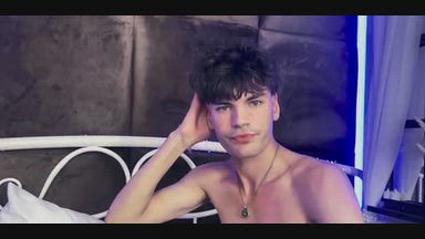 Sexy boy 😘 - Kamal