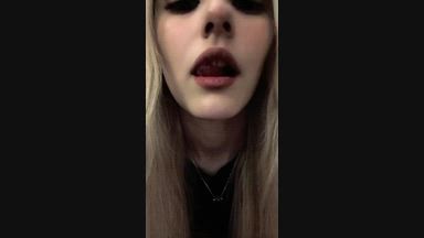lea โ Let's add some lip syncing for variety๐
