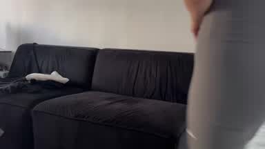 Paid the pizza delivery guy with a load of cum on