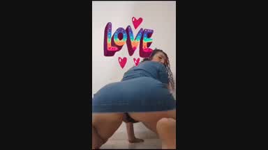 TWERKING