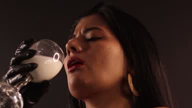 Sailon Cover of Milk