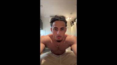 thatcurguy — Me doing hot push-ups!