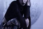 <3