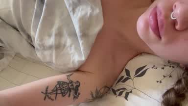 Armpit close-up 👅
