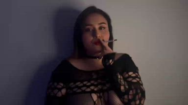 SEXY SMOKE HOT