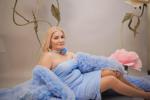 I bathe in the blue of the sky