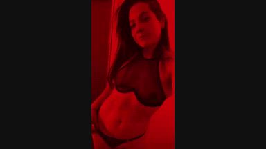 Leia sexy red